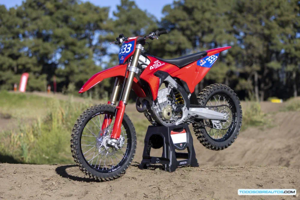 Ducati Desmo 450 MX: ¿Revolución Desmodrómica en el Motocross?