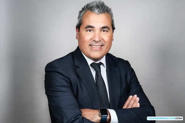 ¿Hacia Dónde Dirige Recasens la Estrategia de Productos de Renault Group?