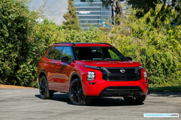 Nissan Rogue PHEV: Análisis del SUV Híbrido de 7 Plazas y su Herencia Mitsubishi