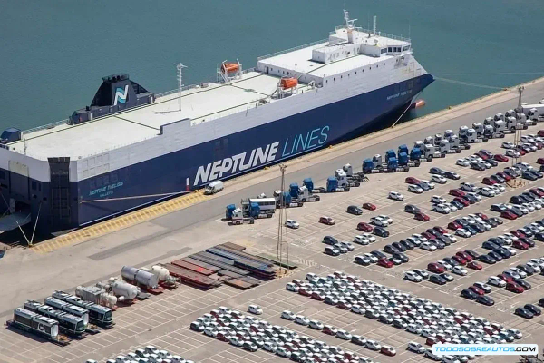 Coches Eléctricos Chinos: El Puerto de Barcelona como Barómetro del Mercado Español