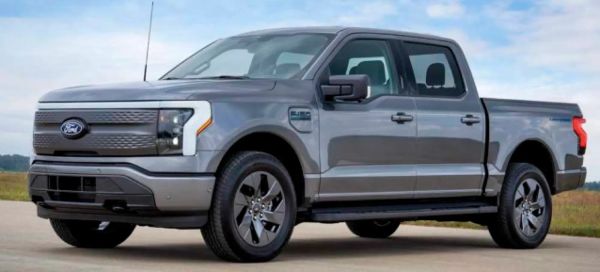 Ford detiene la producción de la F-150 Lightning eléctrica: Un análisis del giro estratégico hacia el EREV