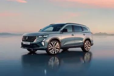 Renault Espace Hybrid 2024: Análisis exhaustivo del SUV familiar con tecnología híbrida E-Tech de 200 CV