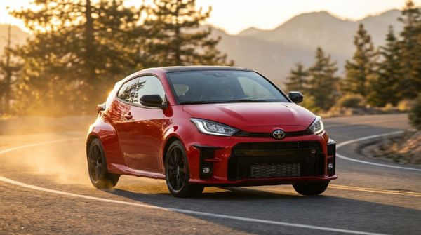 Toyota GR Yaris 2025: Análisis completo, precio, especificaciones y experiencia de conducción