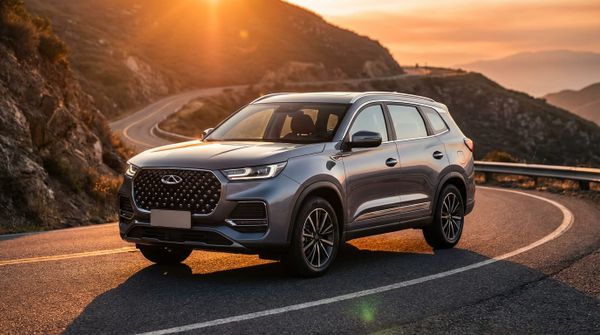 Chery Tiggo 8 Pro PHEV vs Toyota RAV4 Hybrid: ¿El SUV híbrido chino que lo supera?