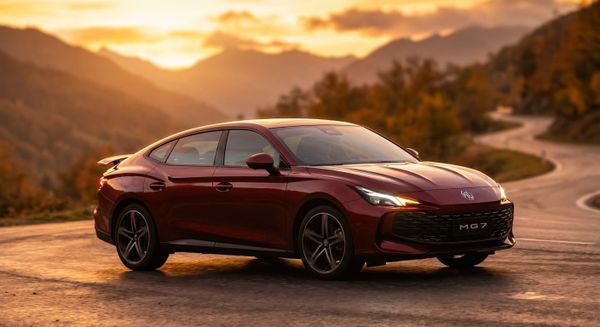 MG MG7 2026: El Fastback con Alerón Activo y Transmisión de 9 Velocidades que Democratiza la Tecnología Deportiva