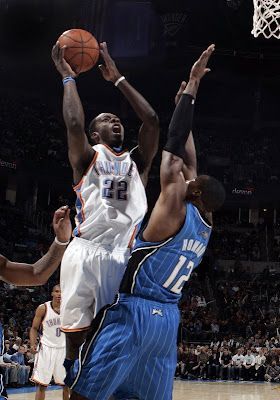 Magic overwhelms undermanned Thunder