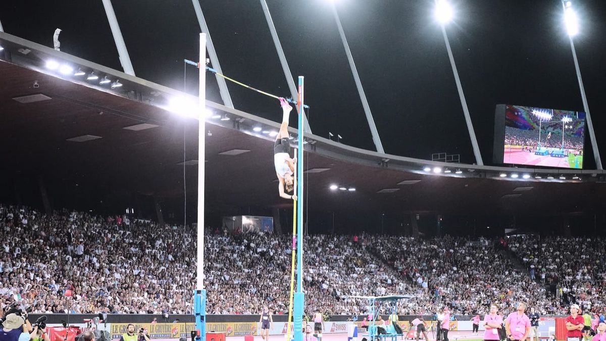 Duplantis tog historiska Ultimate-guldet i stavhopp — jagade sitt 16:e världsrekord
