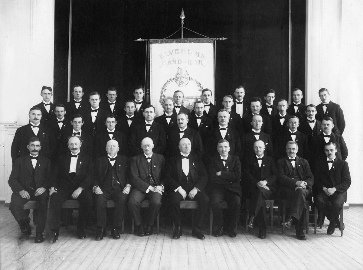 På sangertur til Sollia i 1920