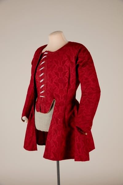 En veldig gammel brudekjole