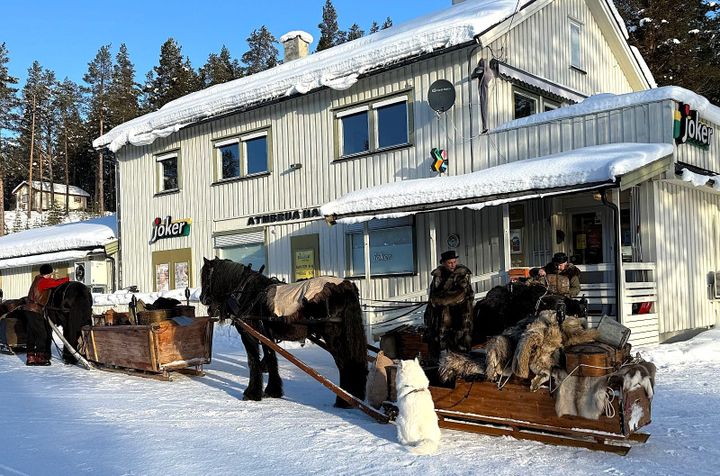 Lasskjørere på vei til Røros