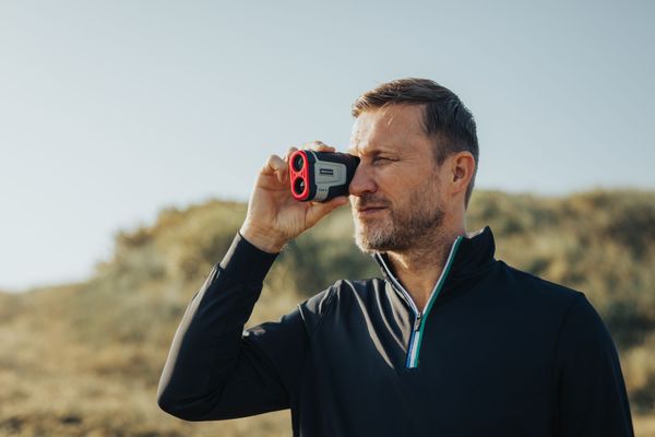 How Does a Golf Rangefinder Work?