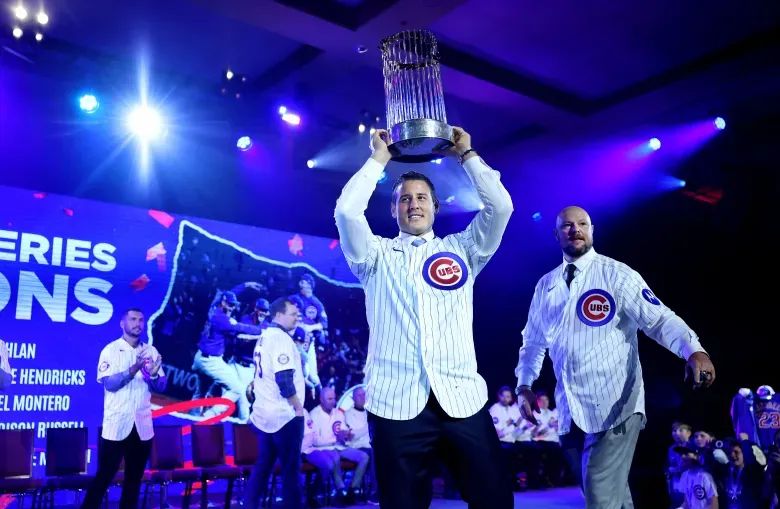 Cubs Convention got off to a slow start, then got drunk