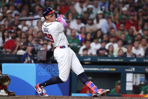 Team USA has a Mark DeRosa problem