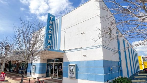 A Comeback Story: Independent Movie Theaters Hold the Line in Tampa Bay