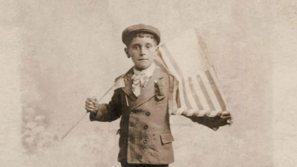 Clock’s Ticking: Tampa Exhibit Spotlights Invisible Immigrants—And Feels Uncomfortably Timely