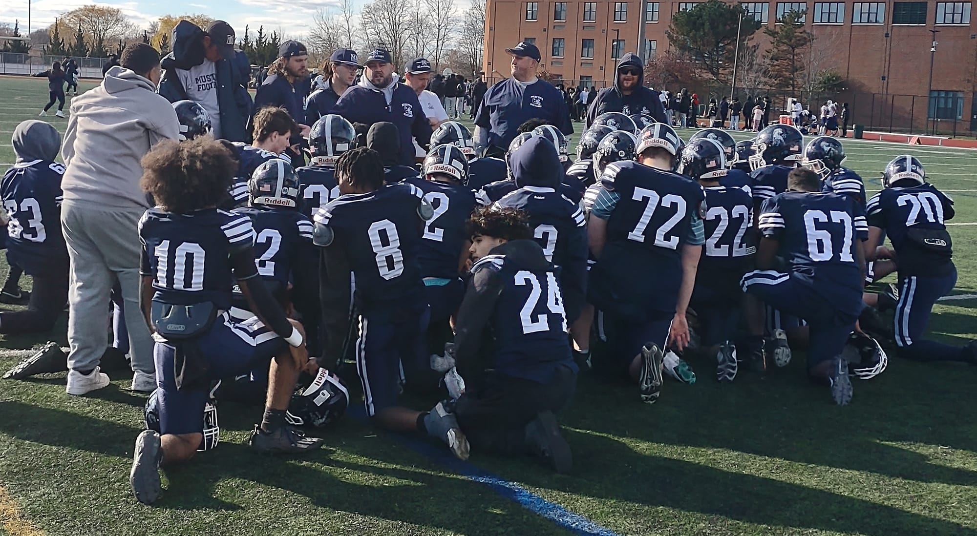 Medford falls to Malden 20-8 in Thanksgiving classic
