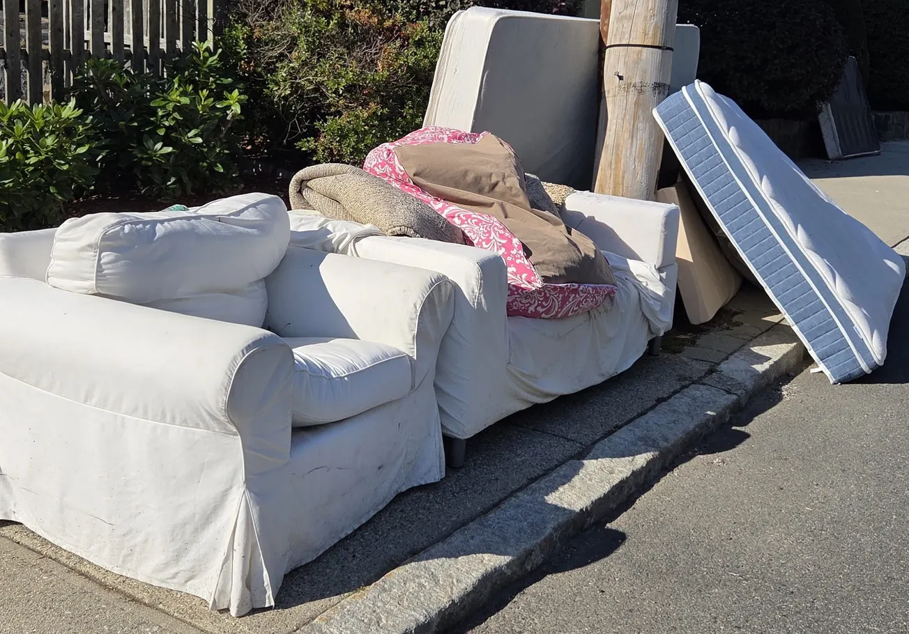 Medford officials get an earful about reduction in trash pickup