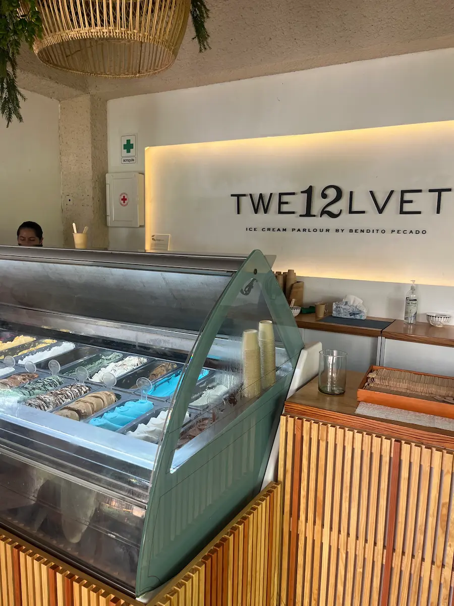 Gelato and ice cream counter at Twe12lvet, Paradisus Playa del Carmen, multiple flavours on display.