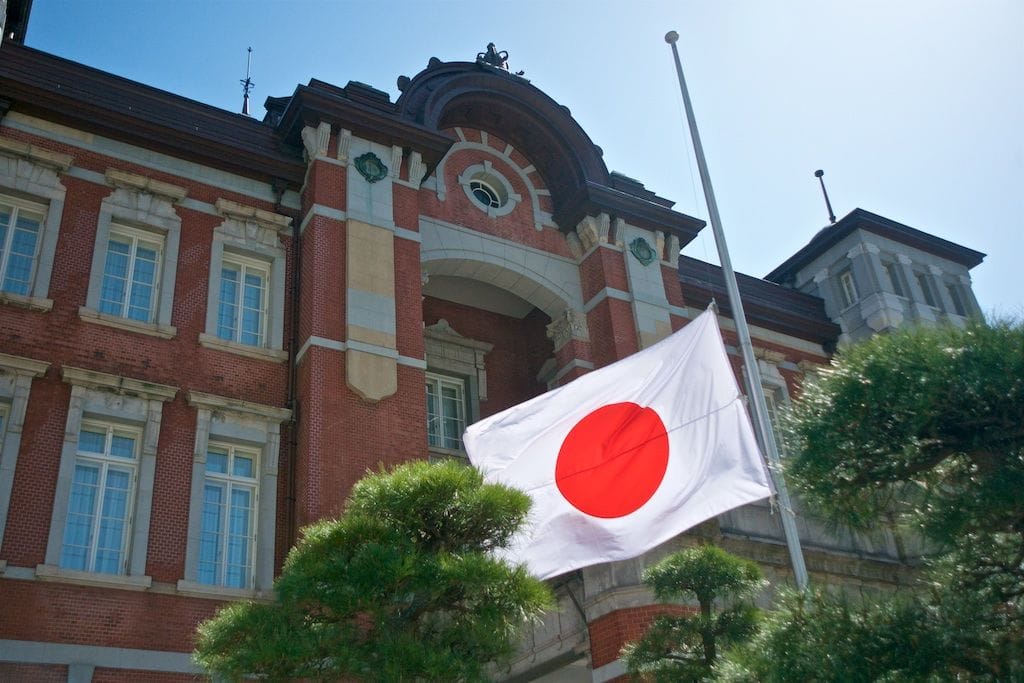 Ishiba Says Japan Ready to Help Philippines Hit by Storm ‘Kristine’