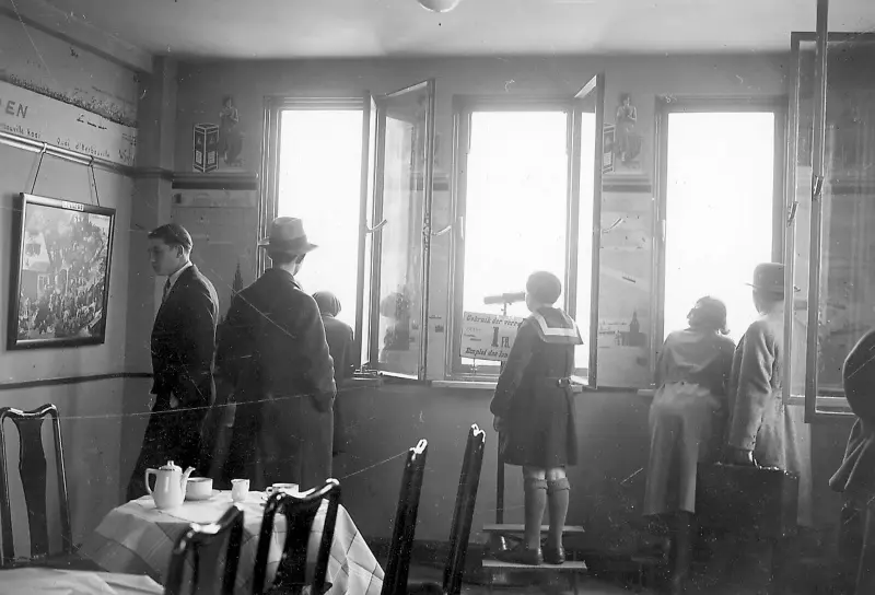 Zicht vanuit de Panoramazaal van de Boerentoren in Antwerpen, ca. 1932-1940 - © KIK-IRPA, Brussel - Foto Jacques Hersleven