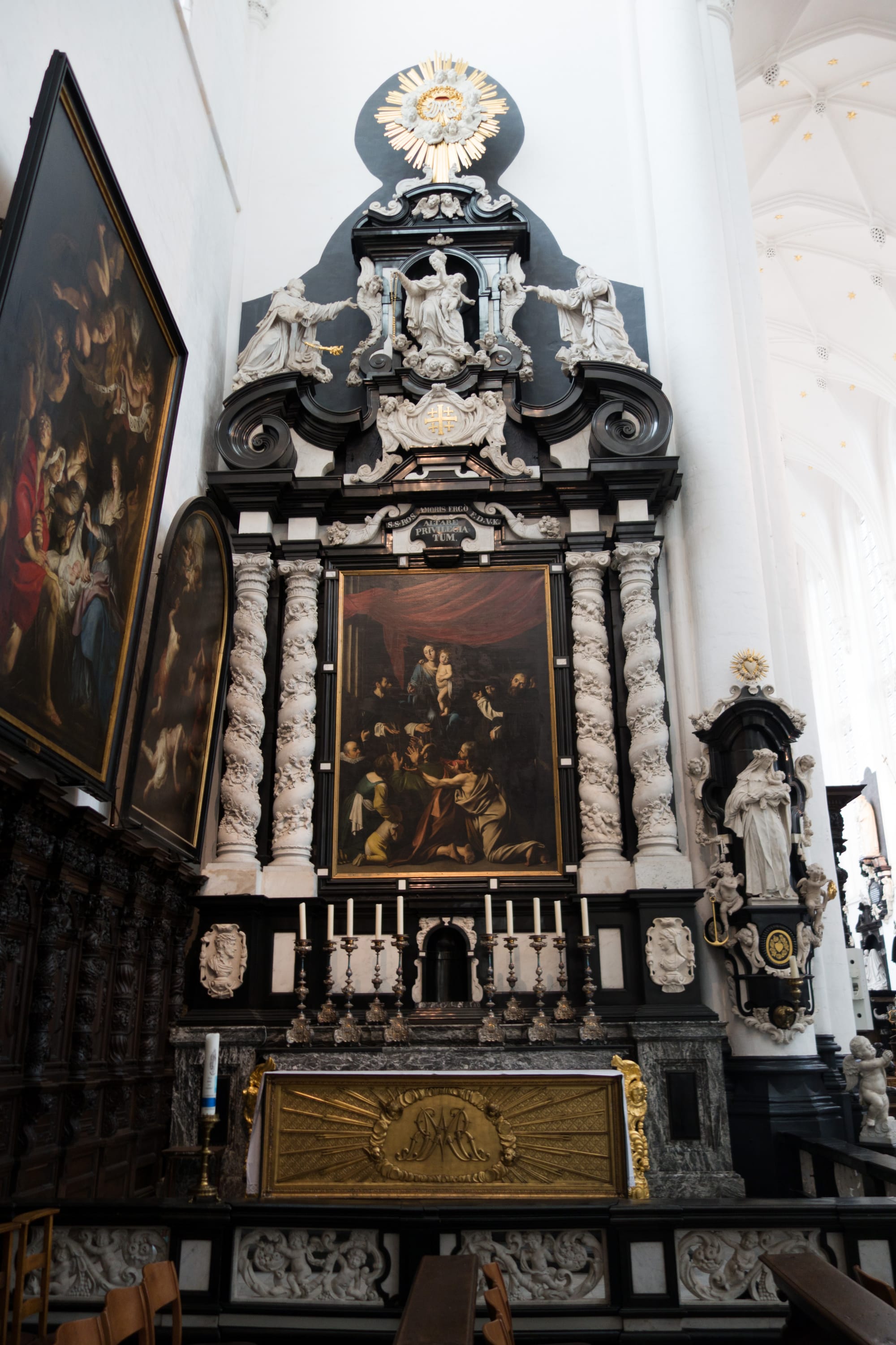Intérieur de l'église Saint-Paul avec le tableau « Notre-Dame du Rosaire » - Église Saint-Paul, Anvers