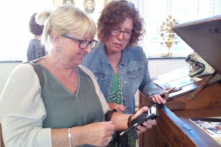 Eerste tentoonstelling in Vlaamse Gebarentaal met de ErfgoedApp