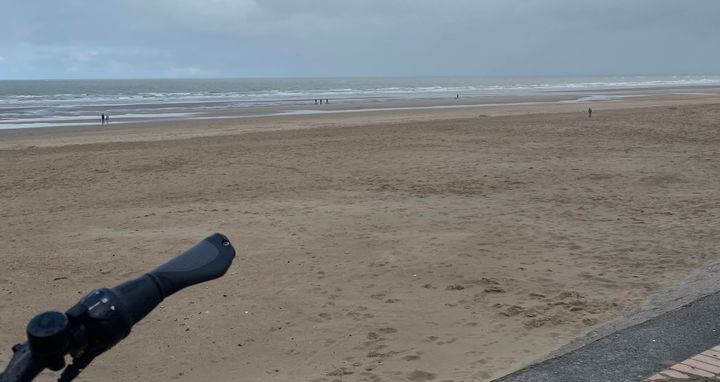 Iedereen naar zee! Met de fiets langs de vakantiekolonies aan de Westkust