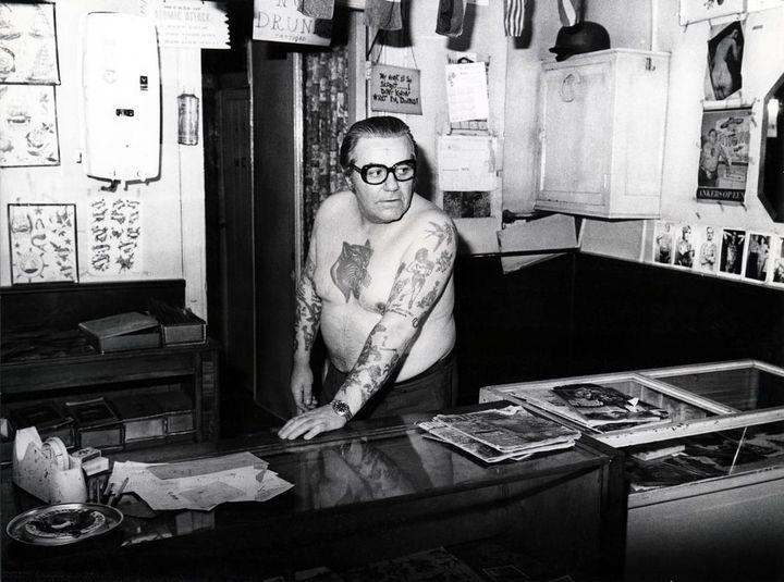 Joe Pancho in zijn studio in de Schippersstraat, 1976 - MAS, Antwerpen -dams.antwerpen.be
