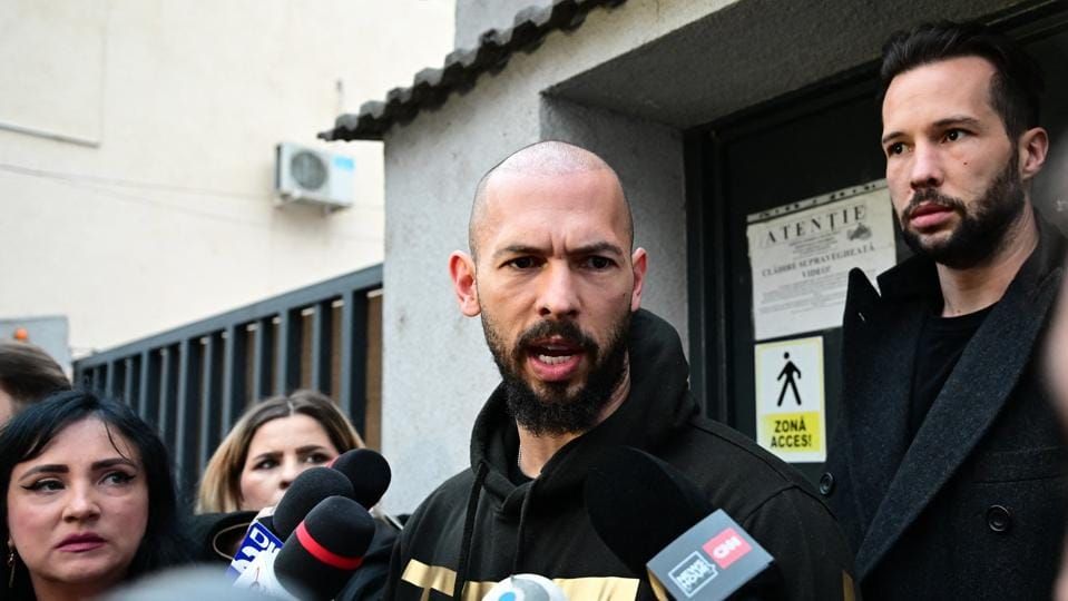 TOPSHOT-ROMANIA-BRITAIN-US-COURT-CRIME
