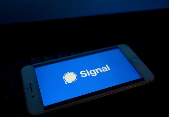 FBI Pulled Deleted Signal Messages From An iPhone Without Breaking Encryption