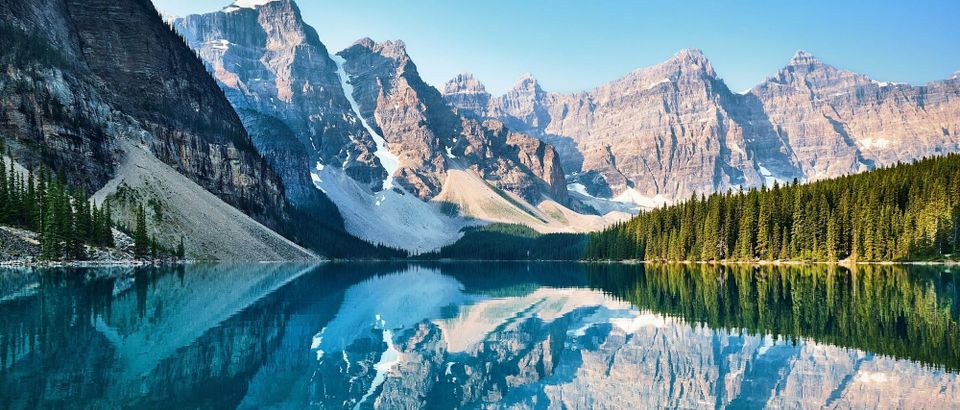 🍁 Canada Ends SDS: What It Means for International Students