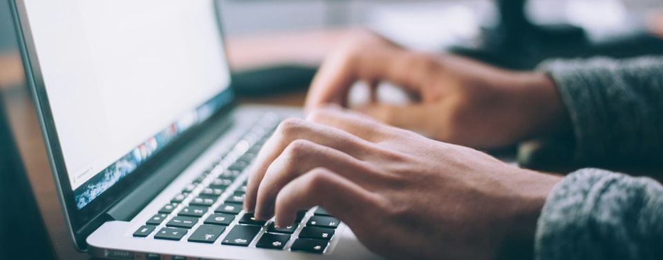 डुओलिंगो इंग्लिश टेस्ट के लिए सर्वश्रेष्ठ राइटिंग रणनीतियाँ