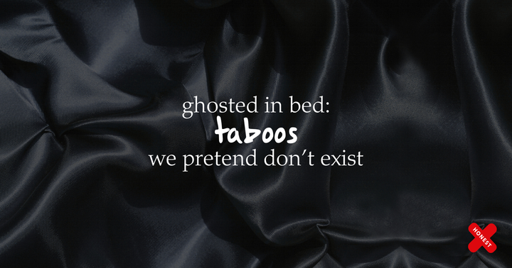 Picture of black bed sheets