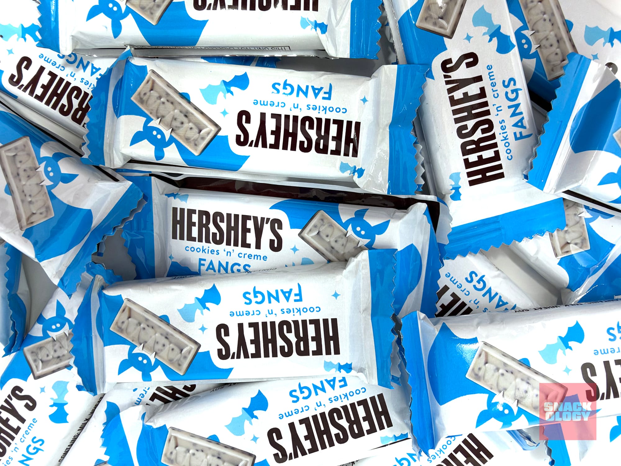 Hershey’s Cookies ‘N’ Creme Fangs