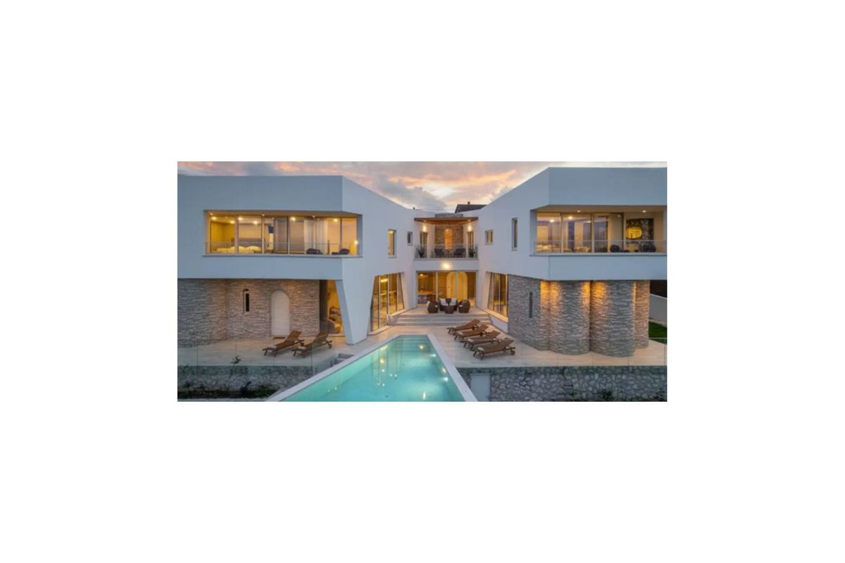 Real Estate: Short Term & Annual Rentals |  Sales & Purchases | Relocation Advice