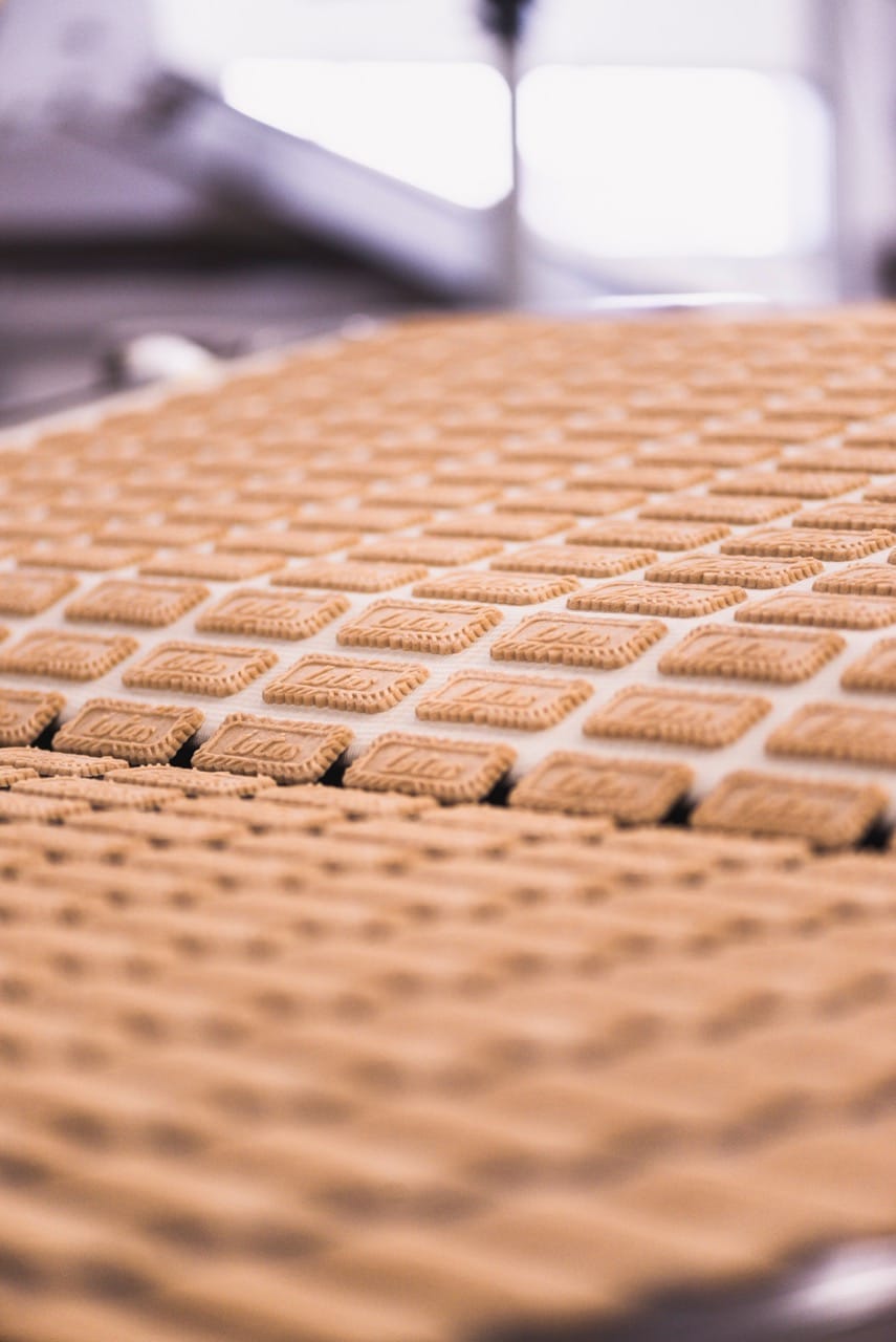 Lotus: sterke cijfers - geen outlook - kans correctie - lange trend duidelijk up