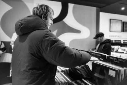 Shoplifting with Dayglow