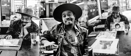 Shoplifting with Durand Jones