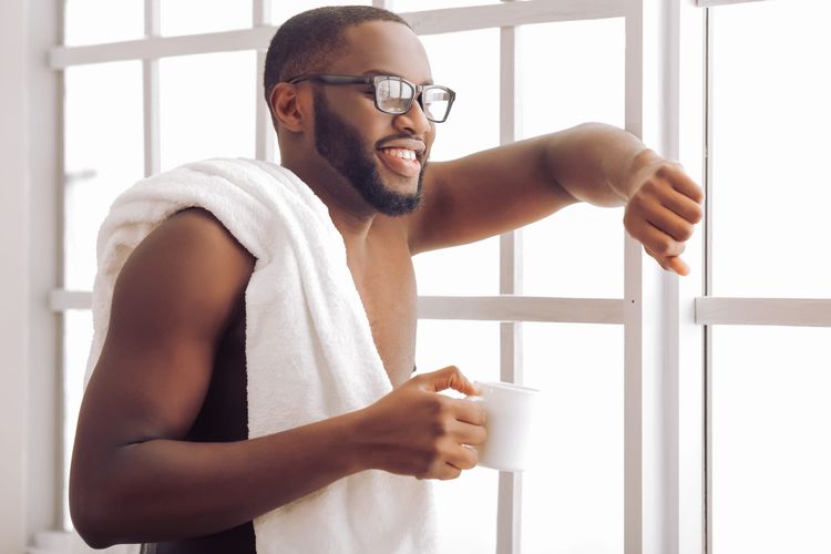 The Morning Routine That Actually Works for Men Who Don’t Like Routines
