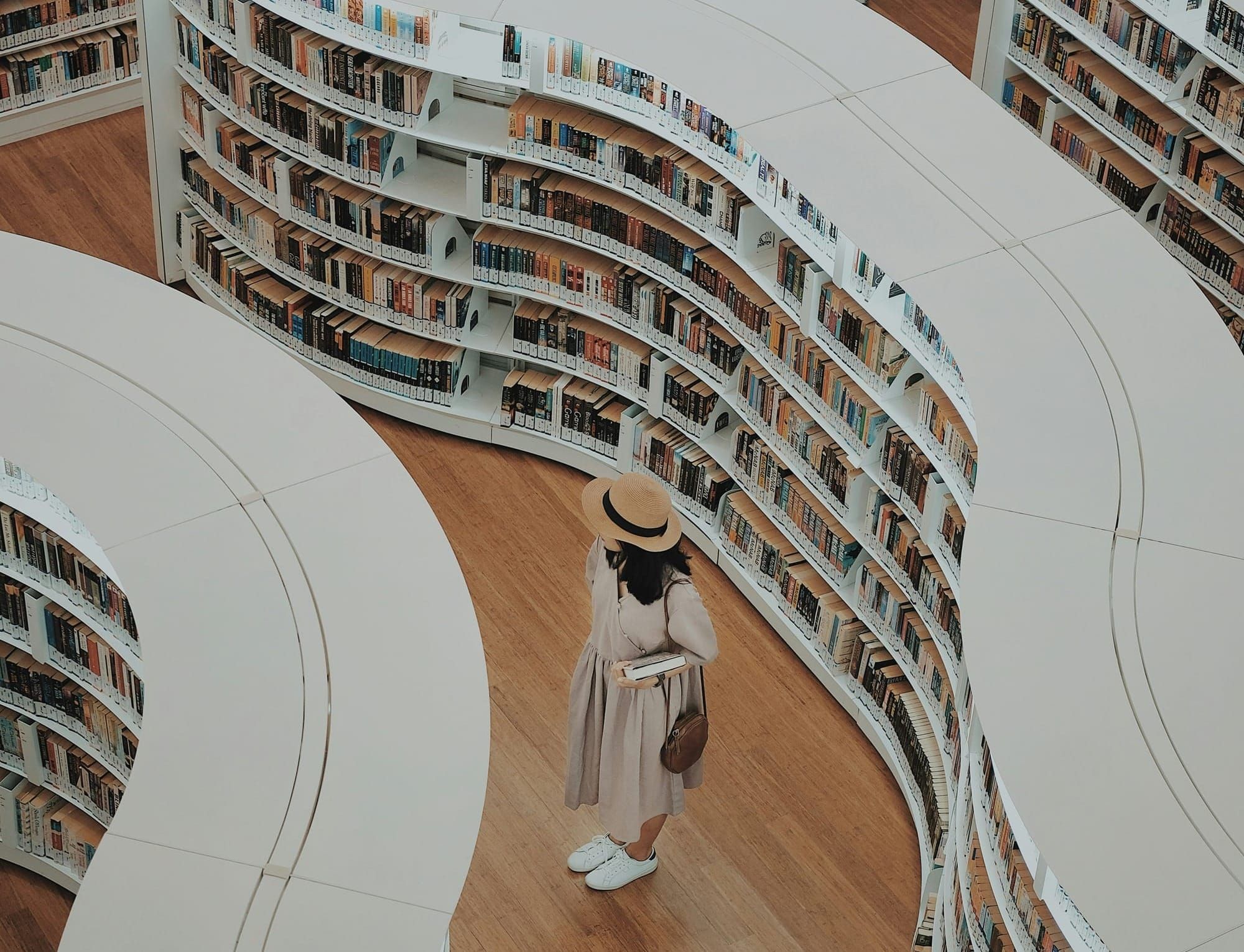 📚 RAGnarok:  Creating an AI-powered knowledge base for your team, is easier & cheaper than you might think