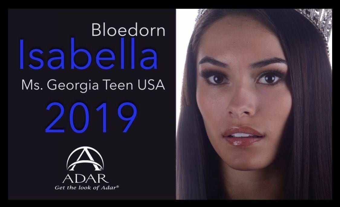The Secret Behind Isabella Bloedorn's Smile: A Real Amber Veneer Transformation