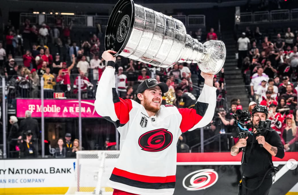 What Happens if the Carolina Hurricanes Don't Sign Nikishin?