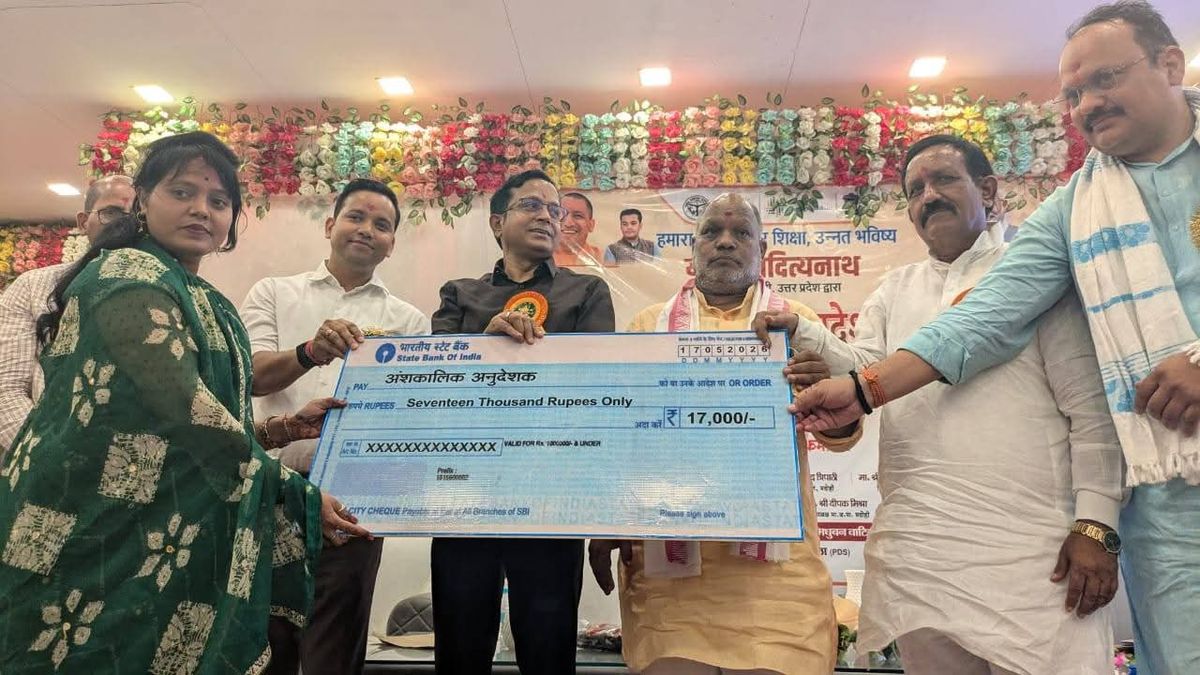 ₹9000 से ₹17000 मानदेय वृद्धि पर अनुदेशकों में उत्साह, जनप्रतिनिधियों ने सराहा योगदान