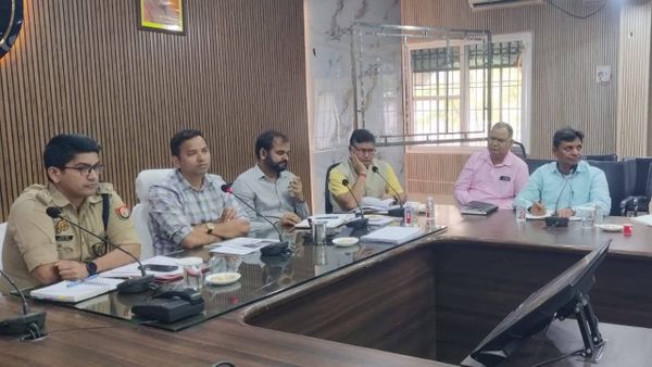 डीएम-एसपी ने दिए कड़े निर्देश, स्कूल वाहनों की जांच अनिवार्य...