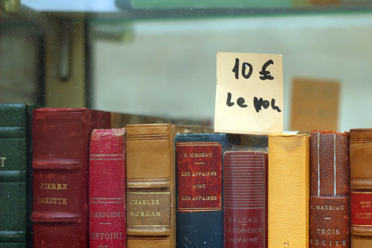 Libros en francés, París, Francia
