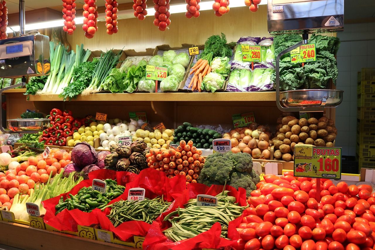 Puesto de verduras en el mercado de Palma de Mallorca