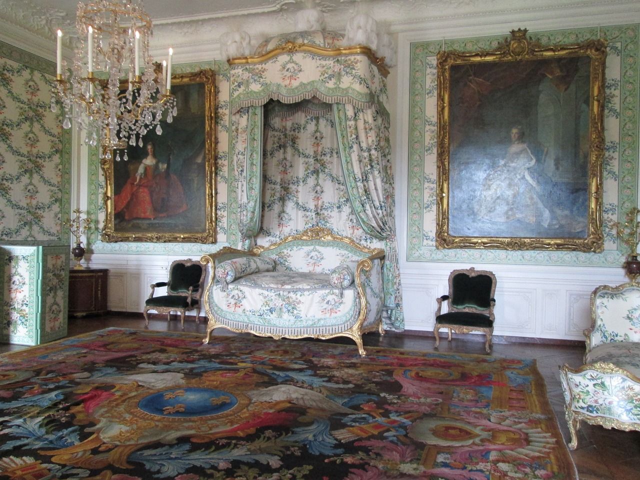 Innenraum eines Schlafzimmers im Schloss von Versailles