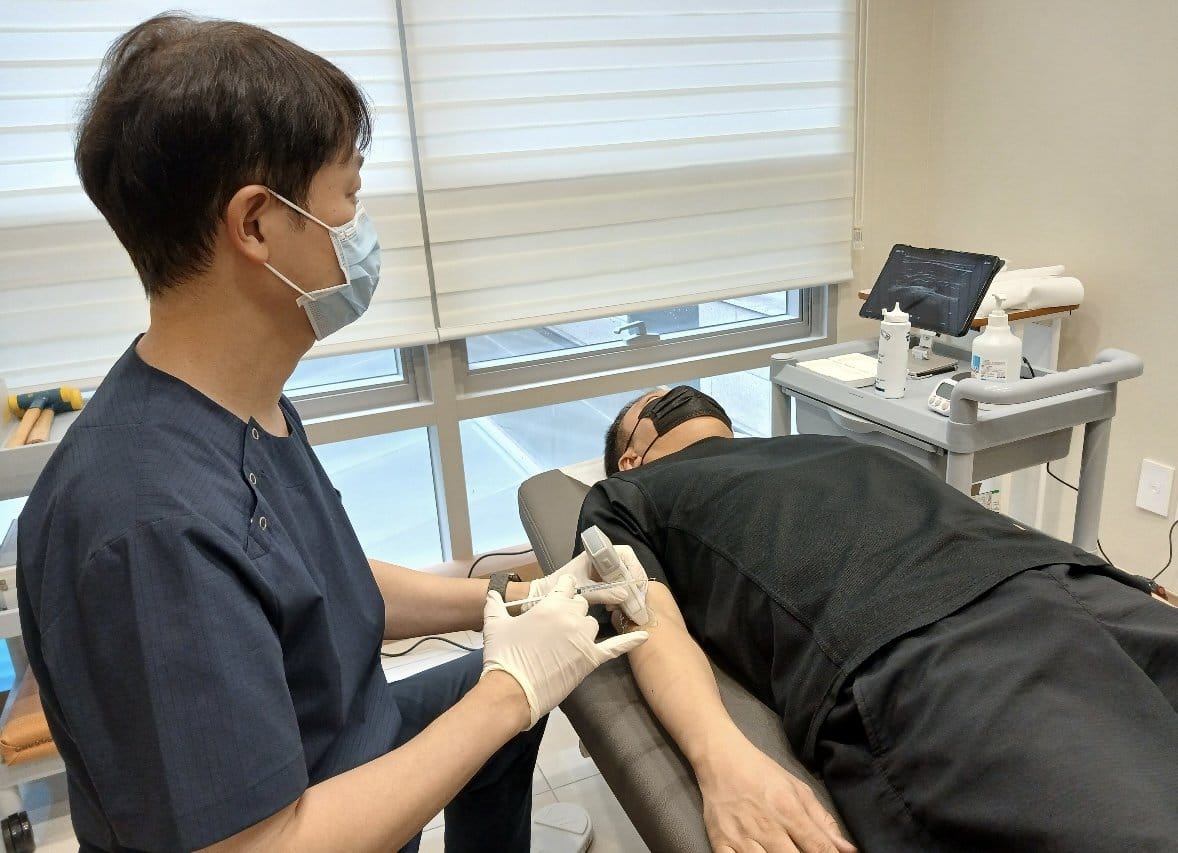 Ultrasound-guided pharmacopuncture treatment for lower back pain