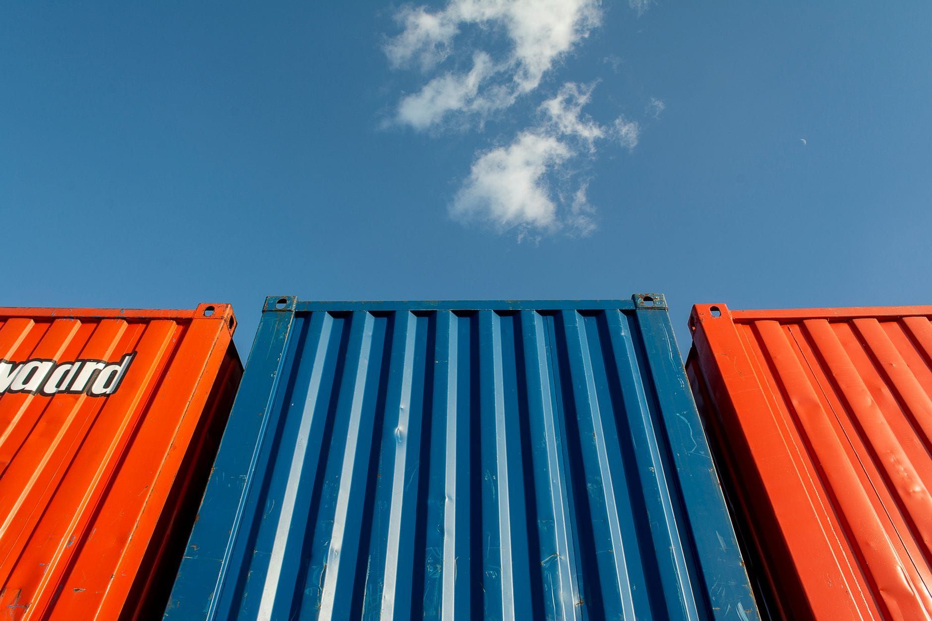 Docker Containerization Explained Simply (with Diagrams and Real Code)