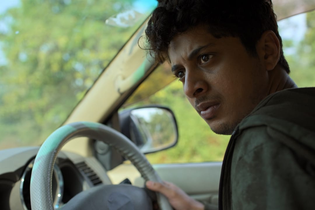 Black, White & Gray: Love Kills